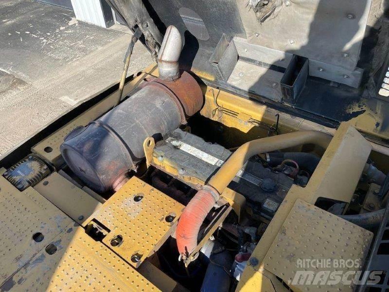 CAT 330D Beltegraver