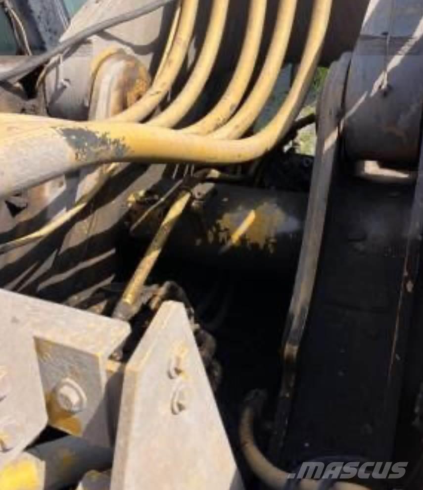 CAT 390FL Beltegraver