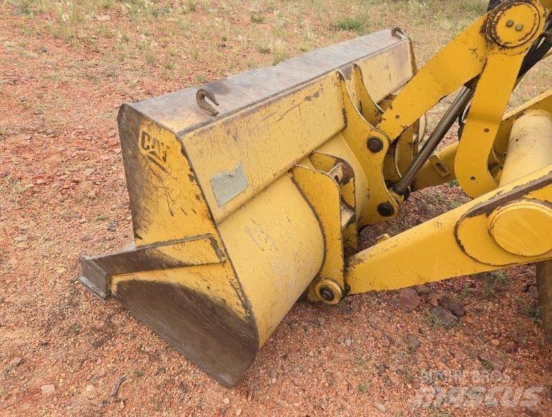 CAT 420D Traktorgravere