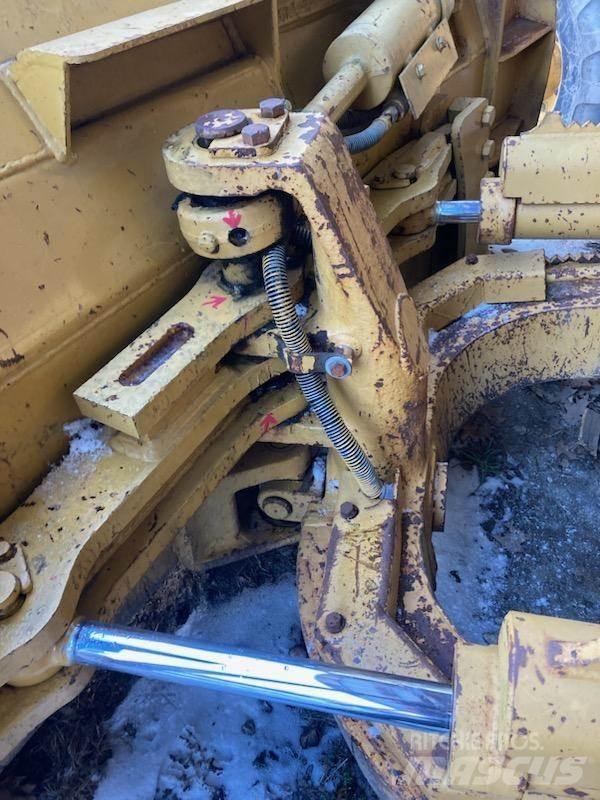 CAT 517 Stammelunner