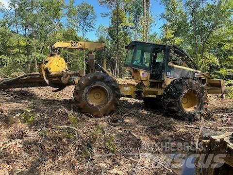 CAT 525 Stammelunner
