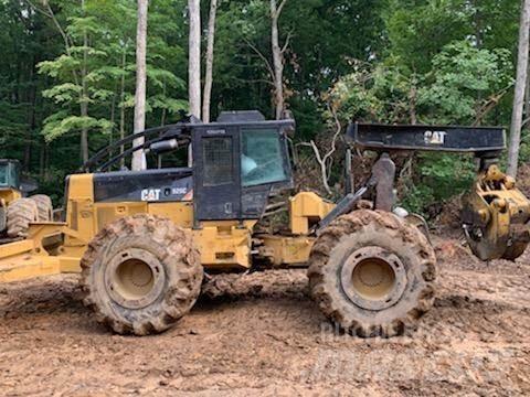 CAT 525C Stammelunner