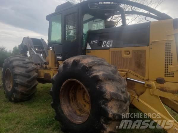 CAT 525C Stammelunner