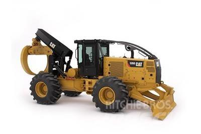 CAT 535D Stammelunner