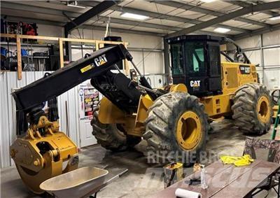 CAT 535D Stammelunner