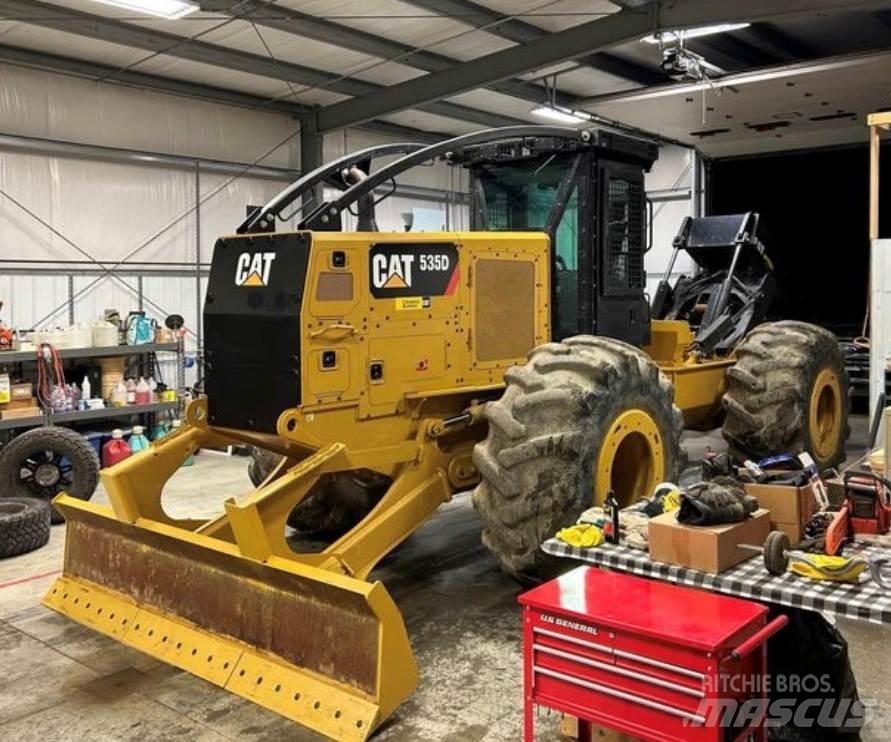 CAT 535D Stammelunner