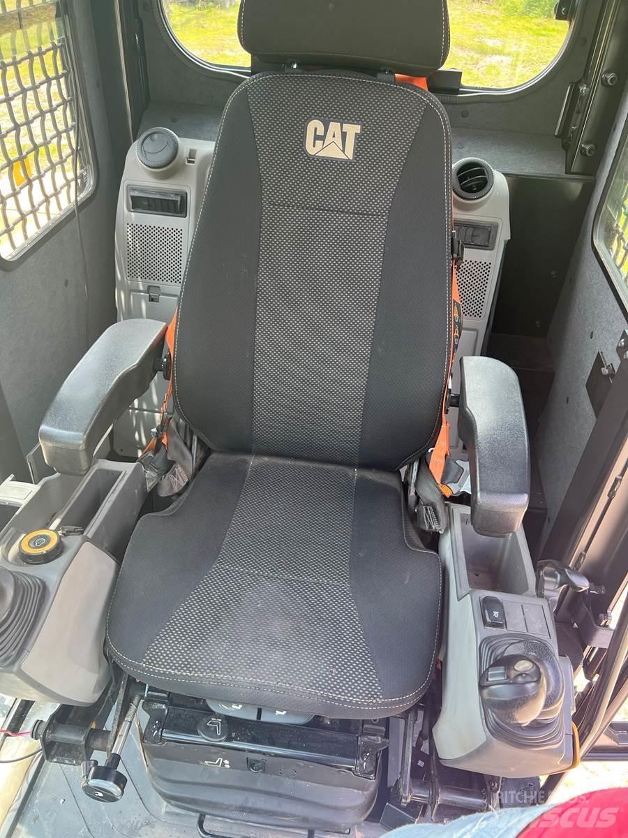 CAT 538 LL Knuckleboom lastere