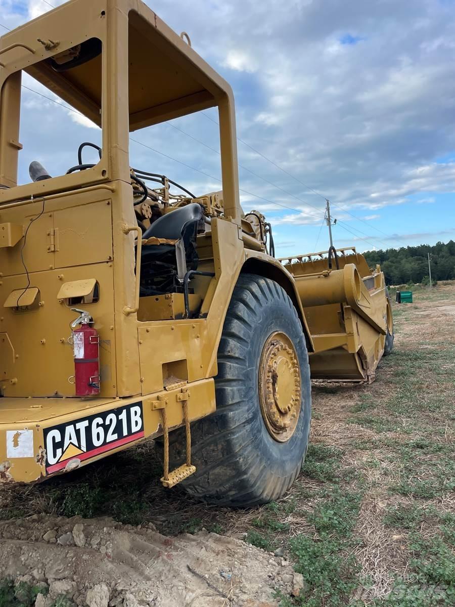 CAT 621B Veiskrape