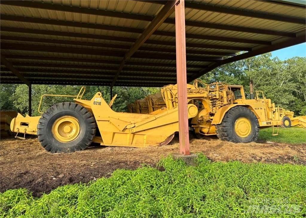CAT 621E Veiskrape
