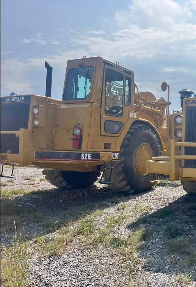 CAT 621E Veiskrape