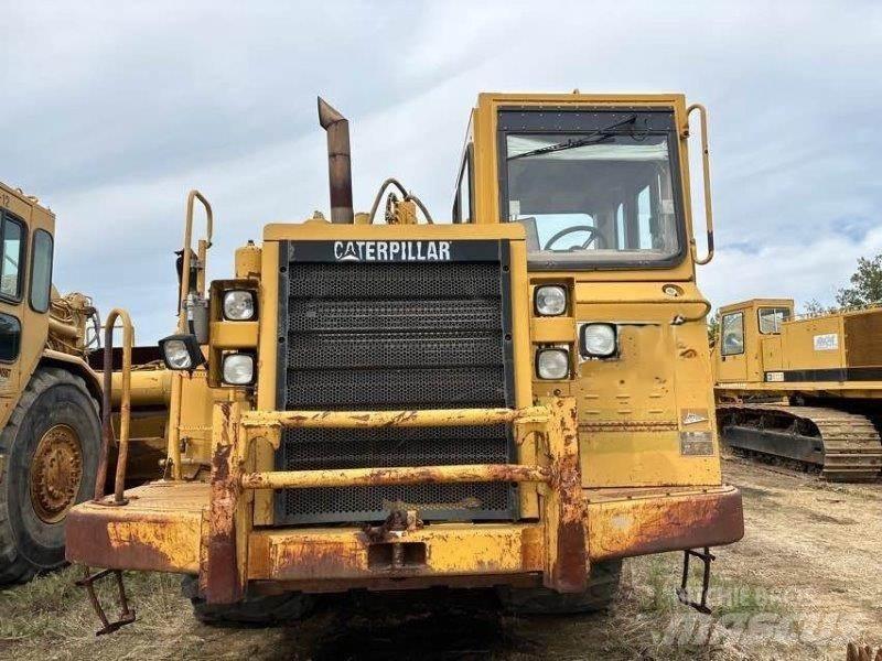 CAT 621F Veiskrape
