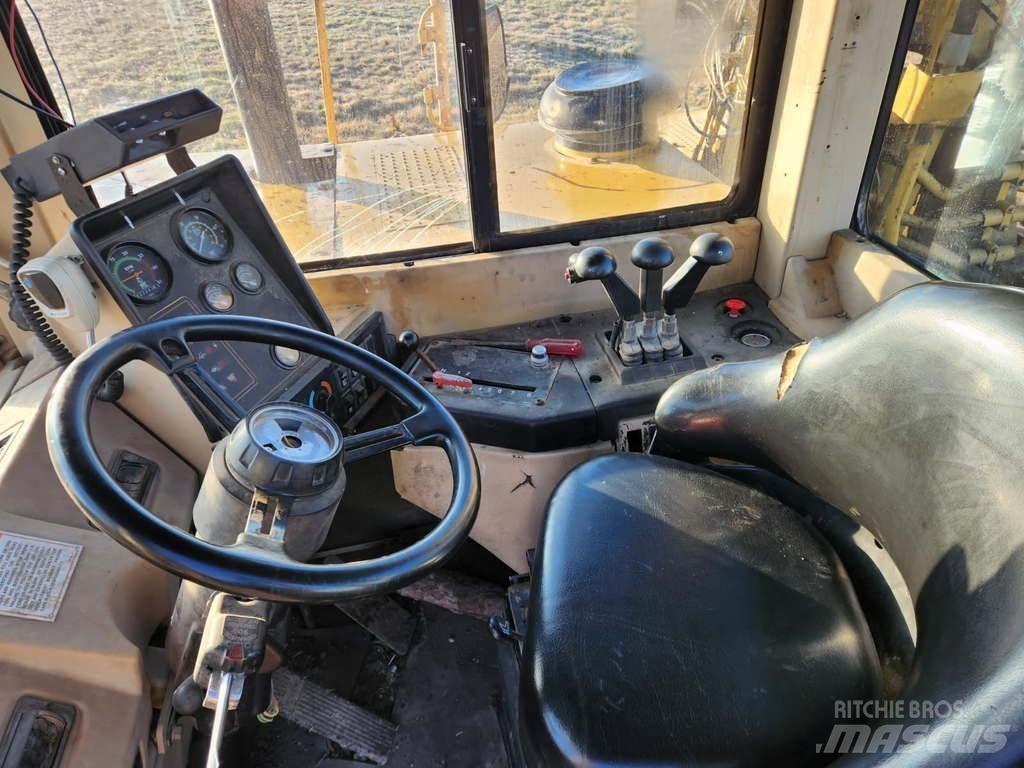 CAT 621F Veiskrape