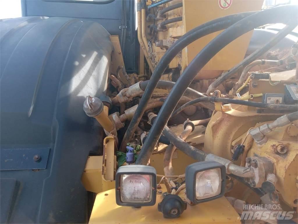 CAT 623K Veiskrape