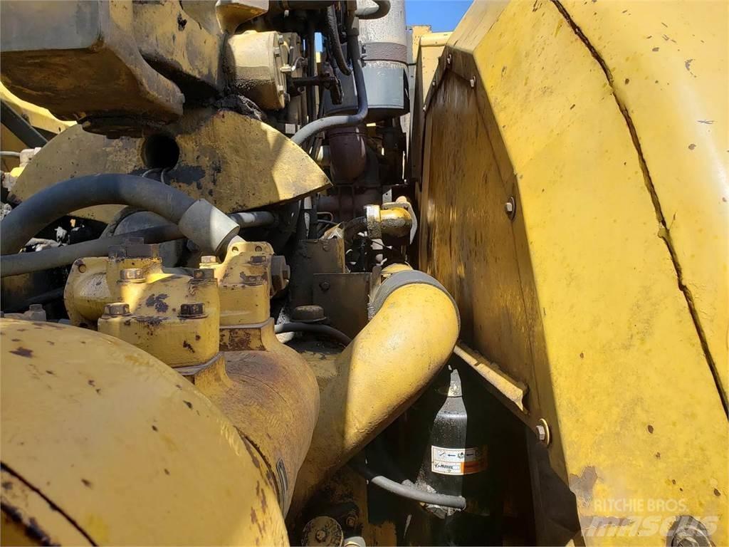 CAT 631D Veiskrape