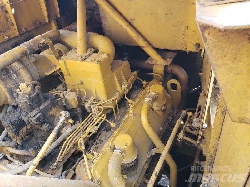 CAT 631D Veiskrape