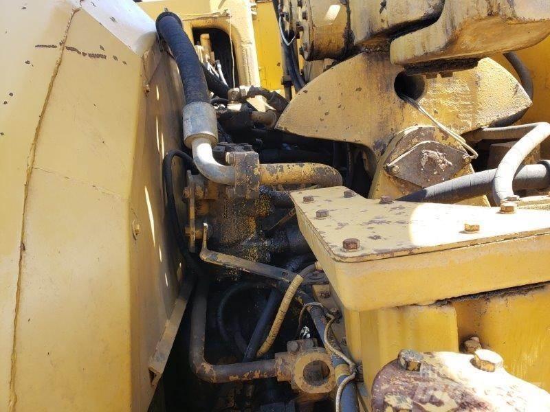 CAT 631D Veiskrape