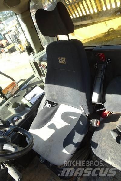 CAT 730 Rammestyrte Dumpere
