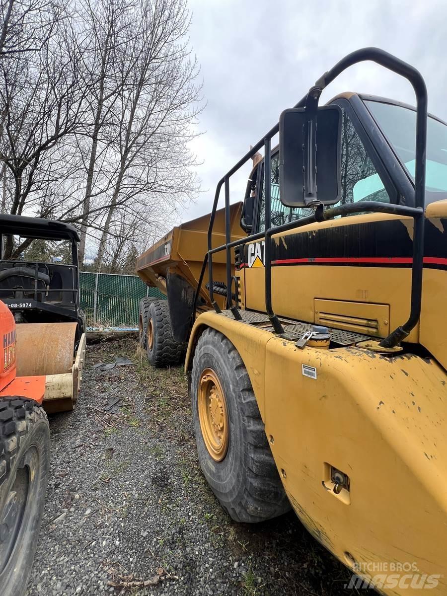 CAT 730 Rammestyrte Dumpere