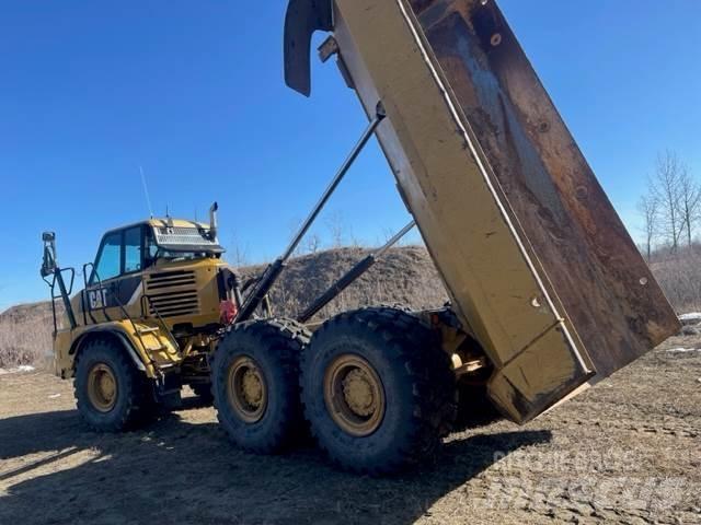 CAT 730 Rammestyrte Dumpere