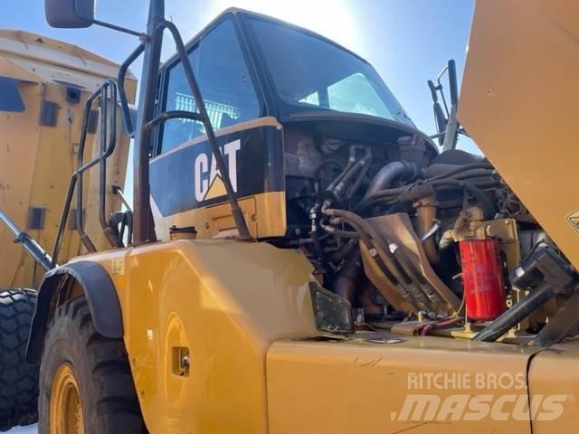 CAT 730 Rammestyrte Dumpere