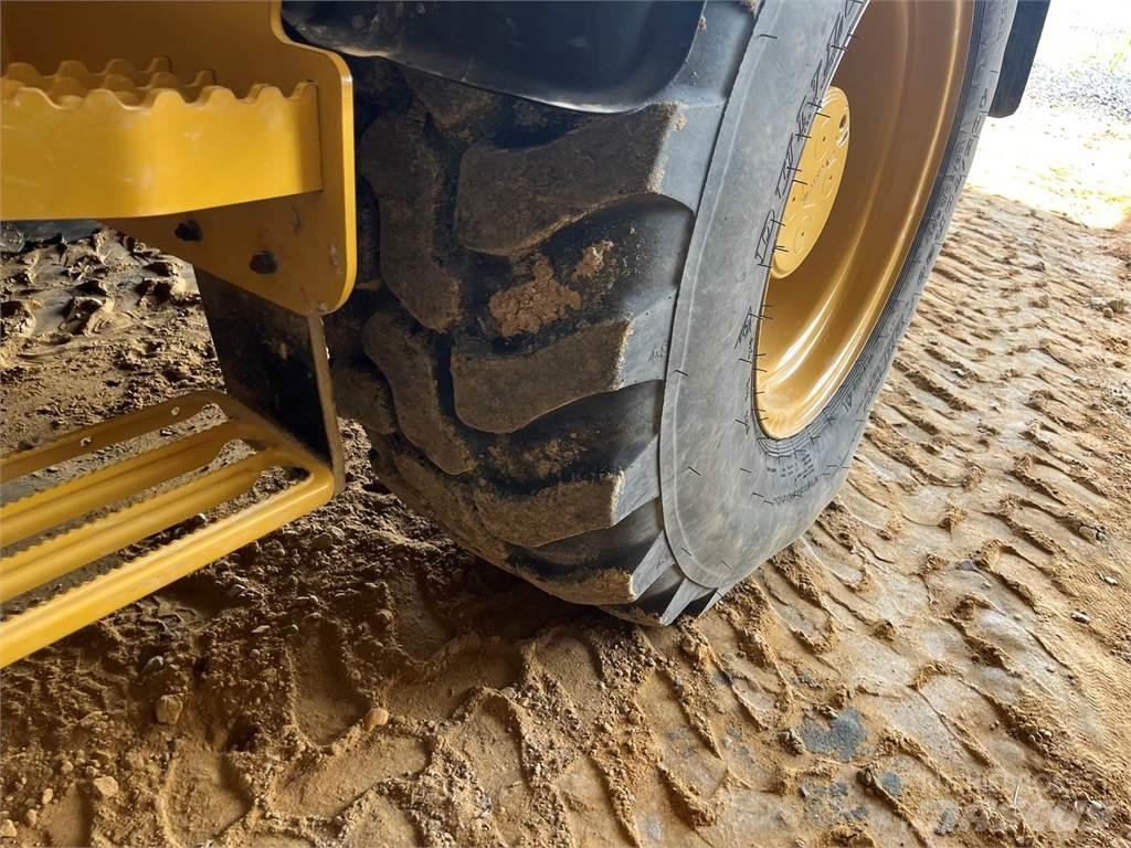 CAT 908M Hjullastere