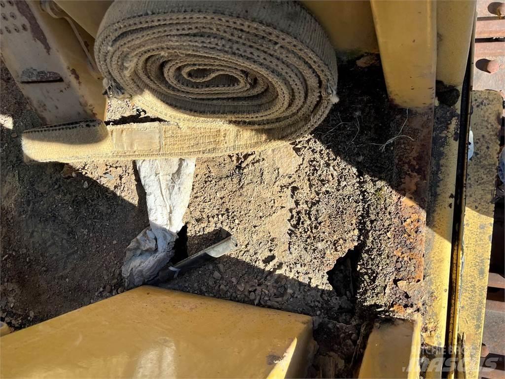CAT 973 Beltelastere