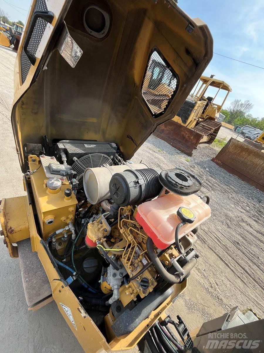 CAT CB24B Valsetog