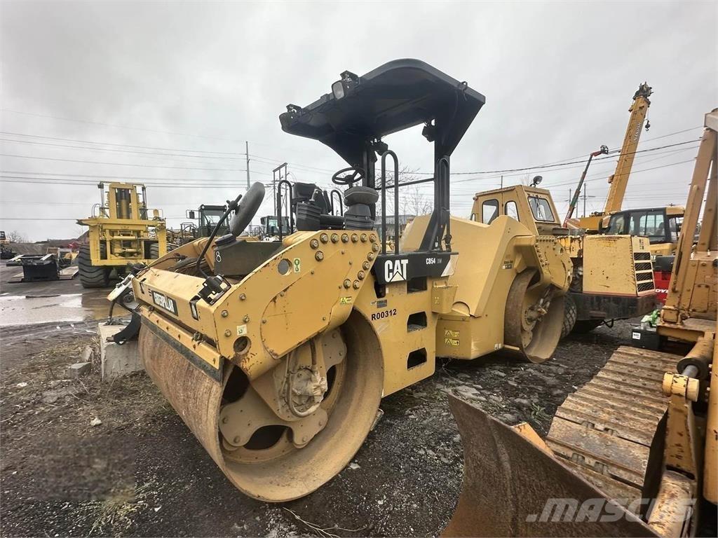 CAT CB54 Valsetog