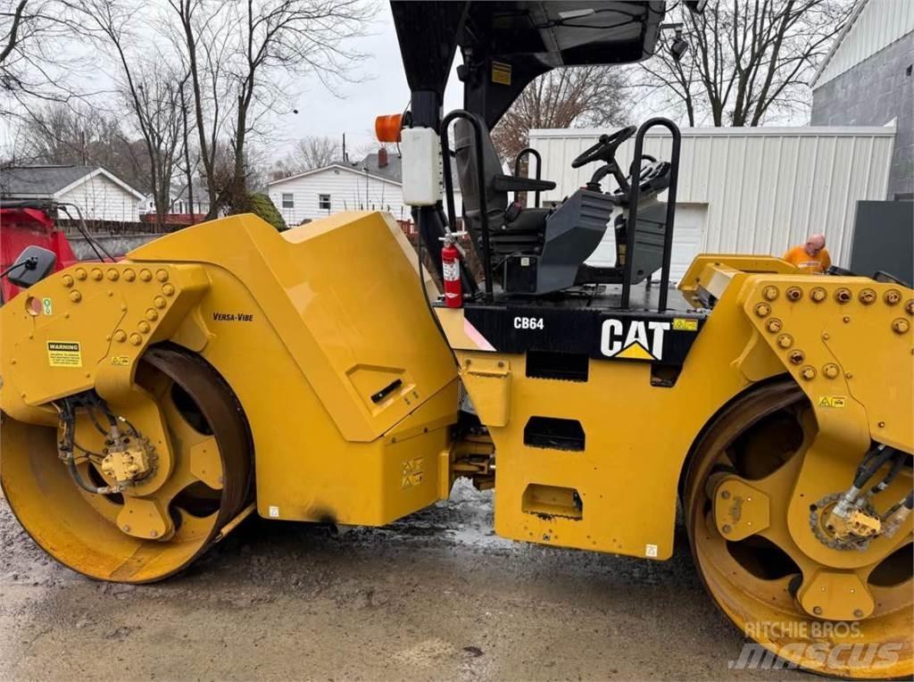 CAT CB64 Valsetog