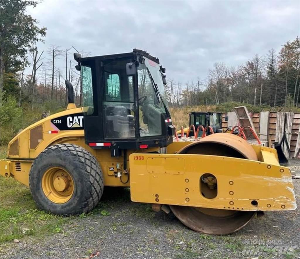 CAT CS74 Valsetog