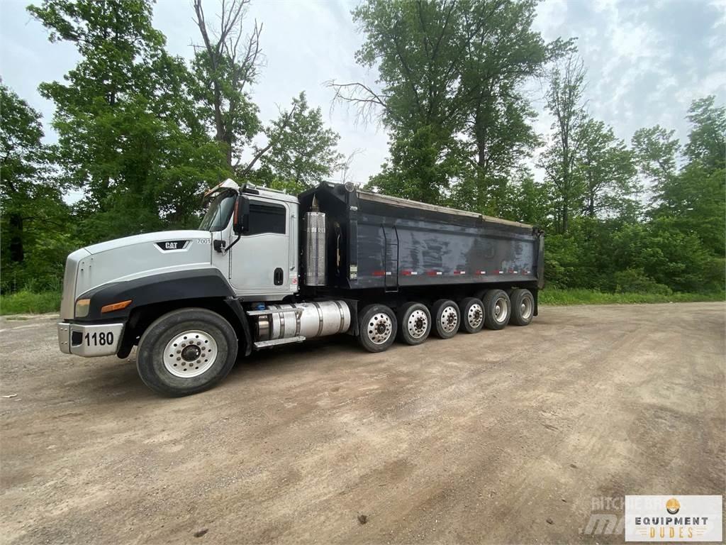 CAT CT660 Tippbil