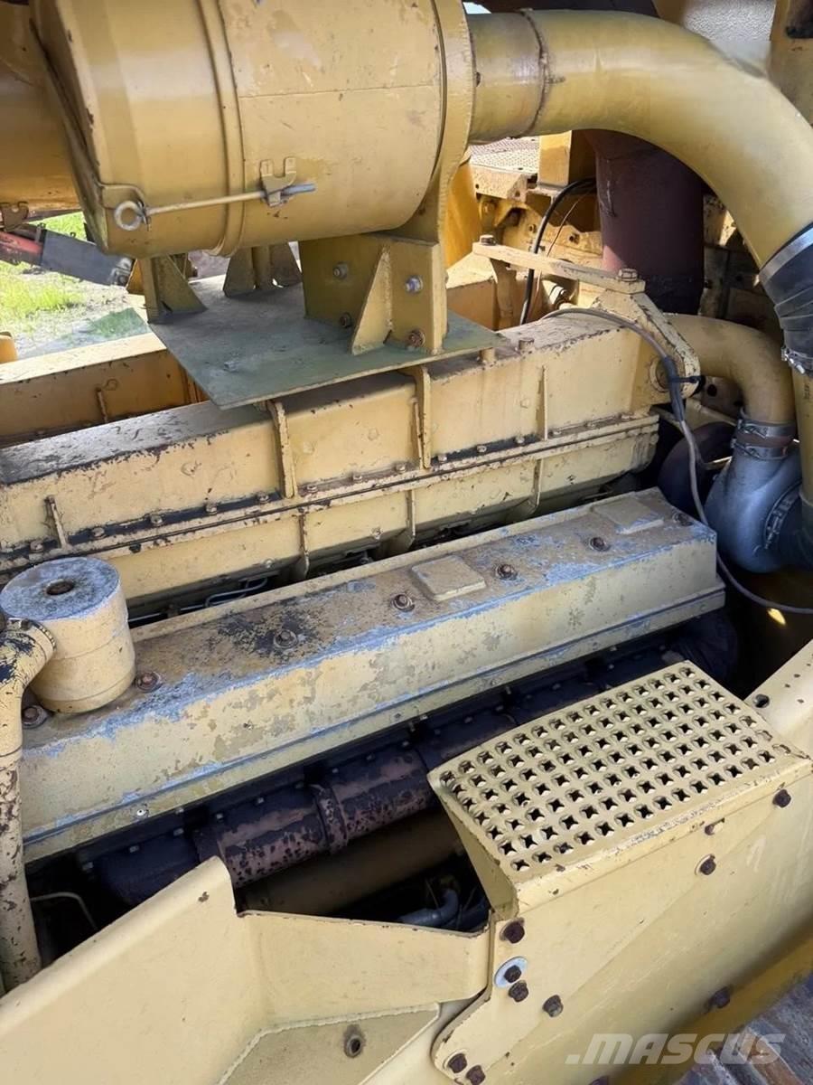 CAT D10 Dozere Beltegående