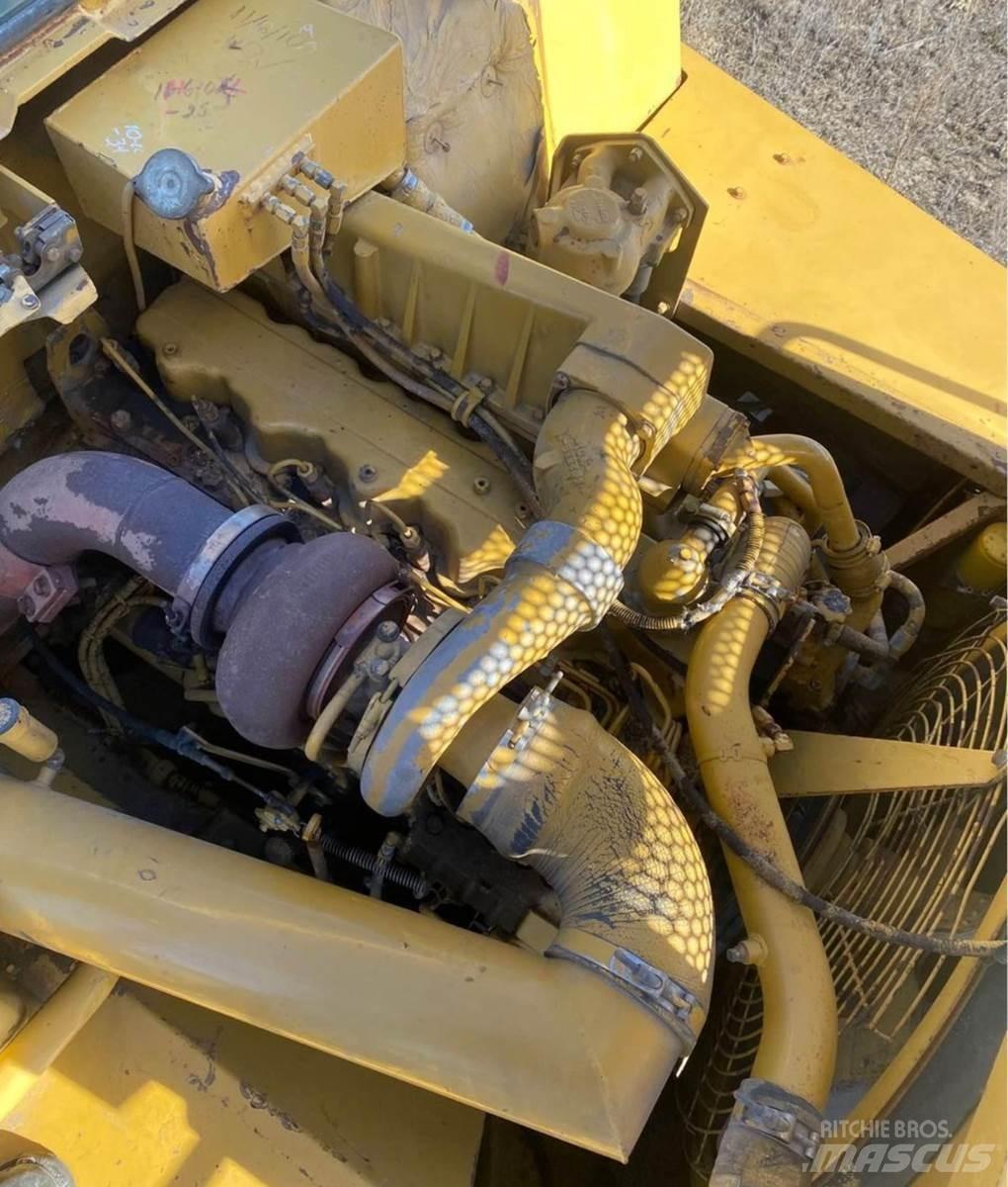 CAT D250B Rammestyrte Dumpere