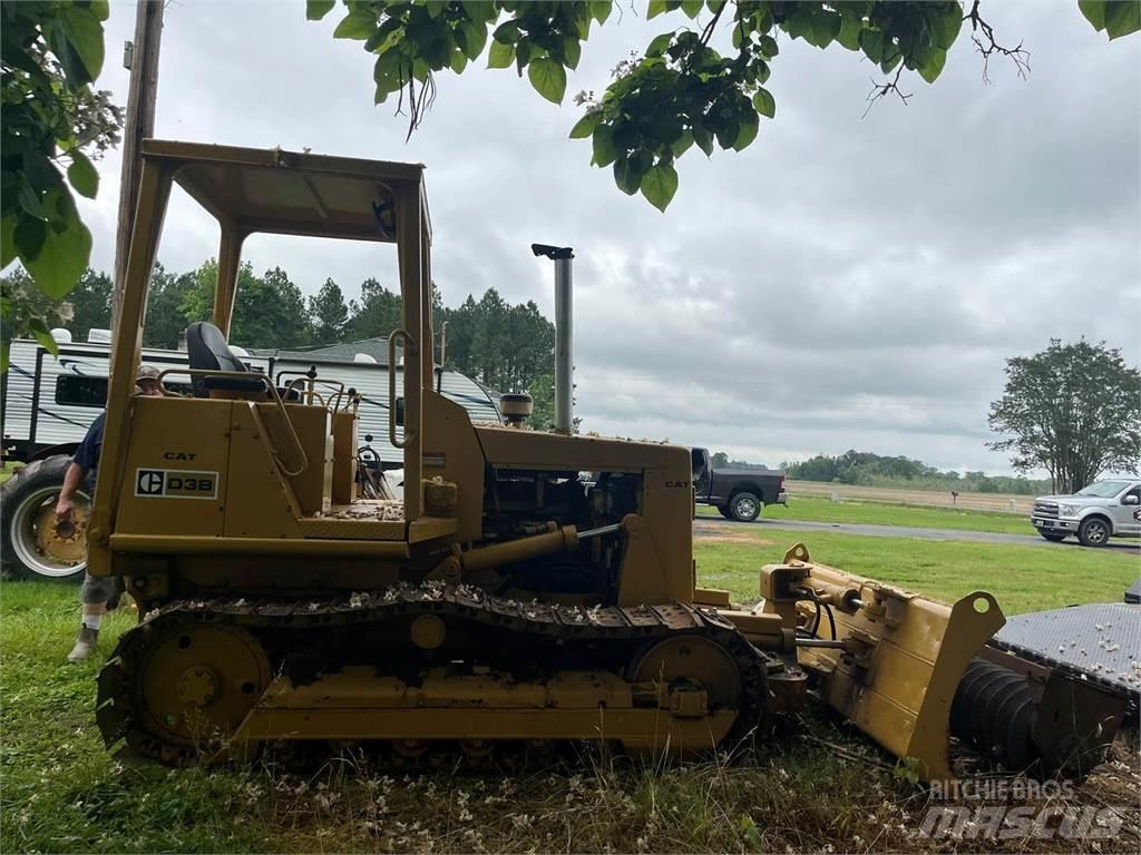 CAT D3B Dozere Beltegående
