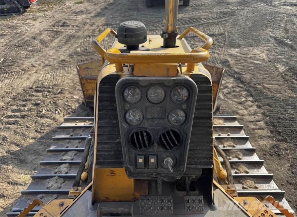 CAT D3G XL Dozere Beltegående
