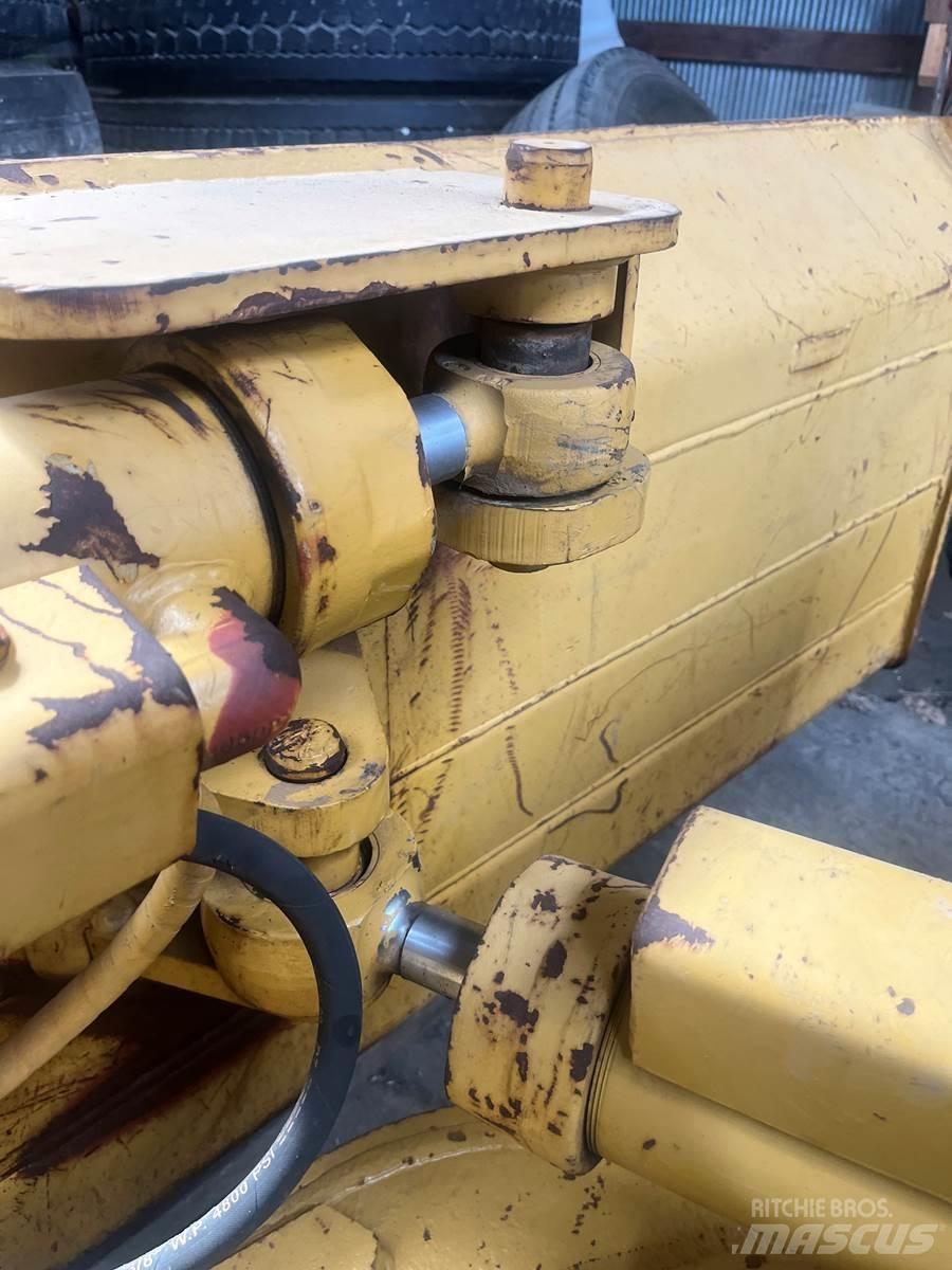 CAT D4C Dozere Beltegående