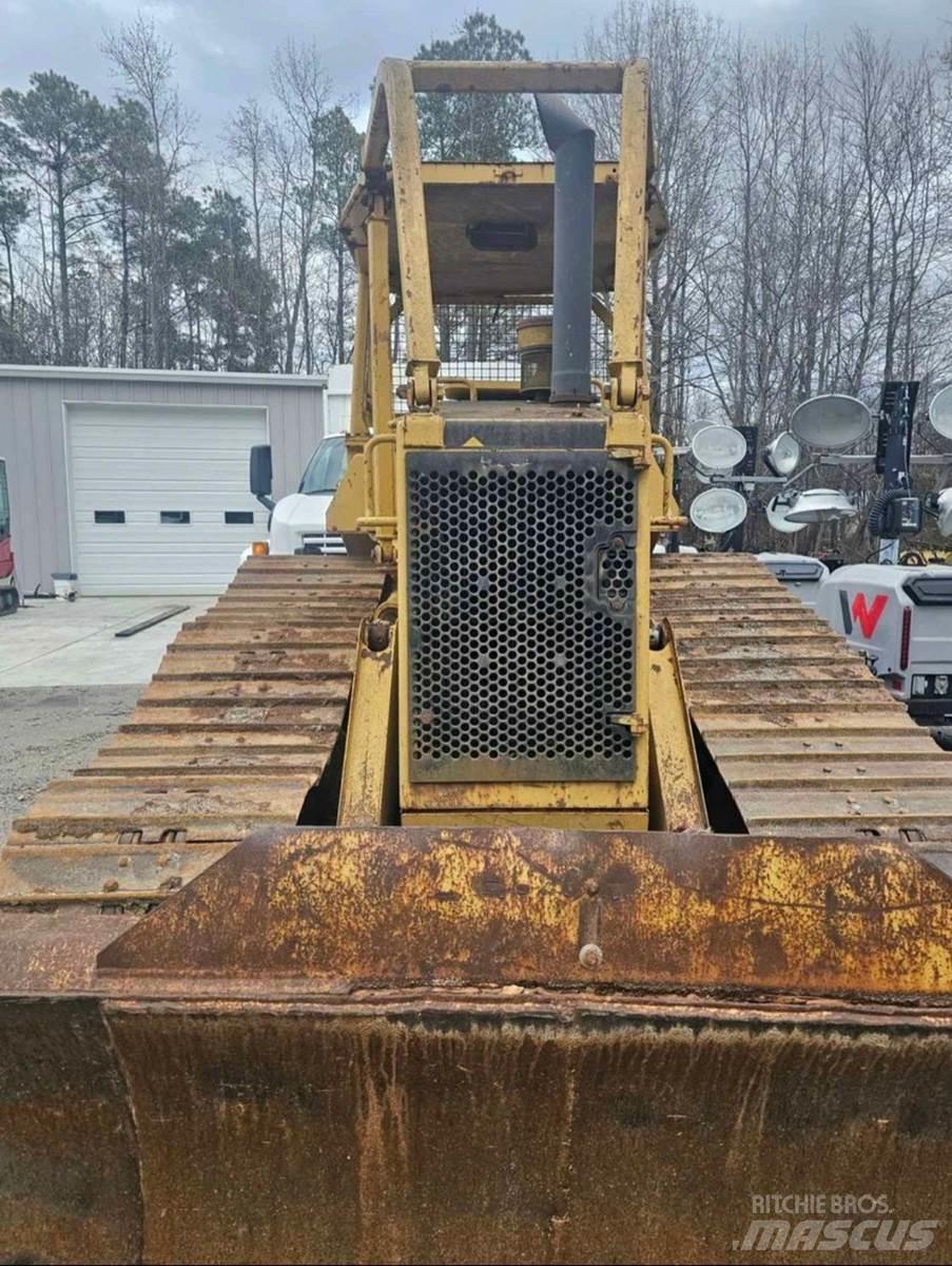 CAT D4H II Dozere Beltegående