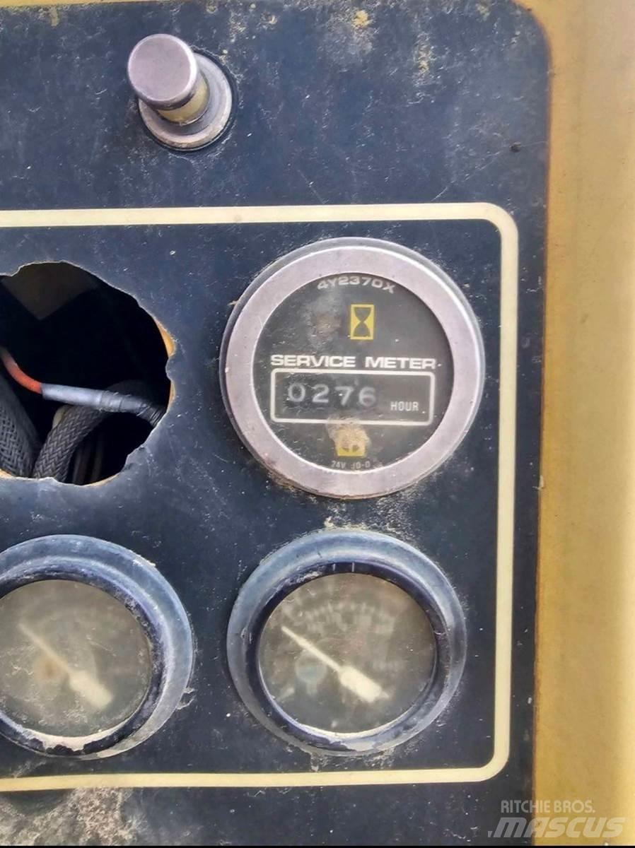 CAT D4H II Dozere Beltegående