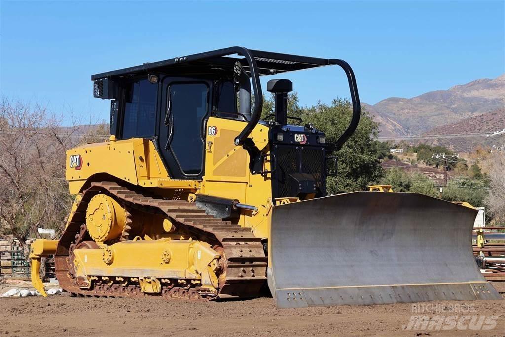 CAT D6 XL Dozere Beltegående