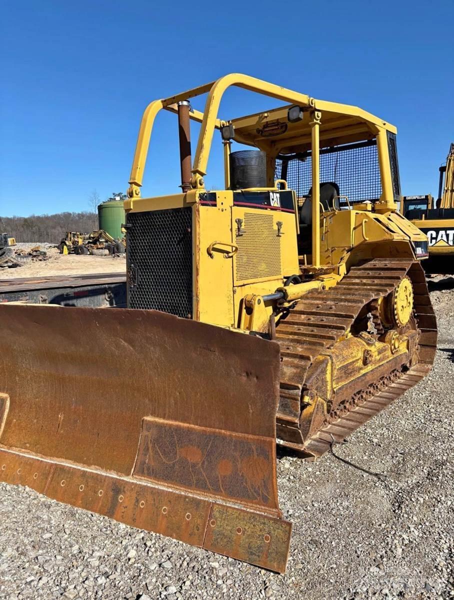CAT D6M XL Dozere Beltegående