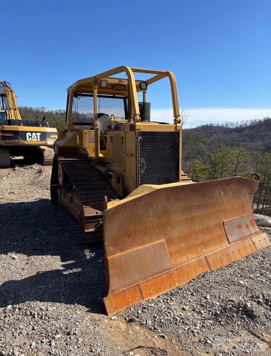 CAT D6M XL Dozere Beltegående
