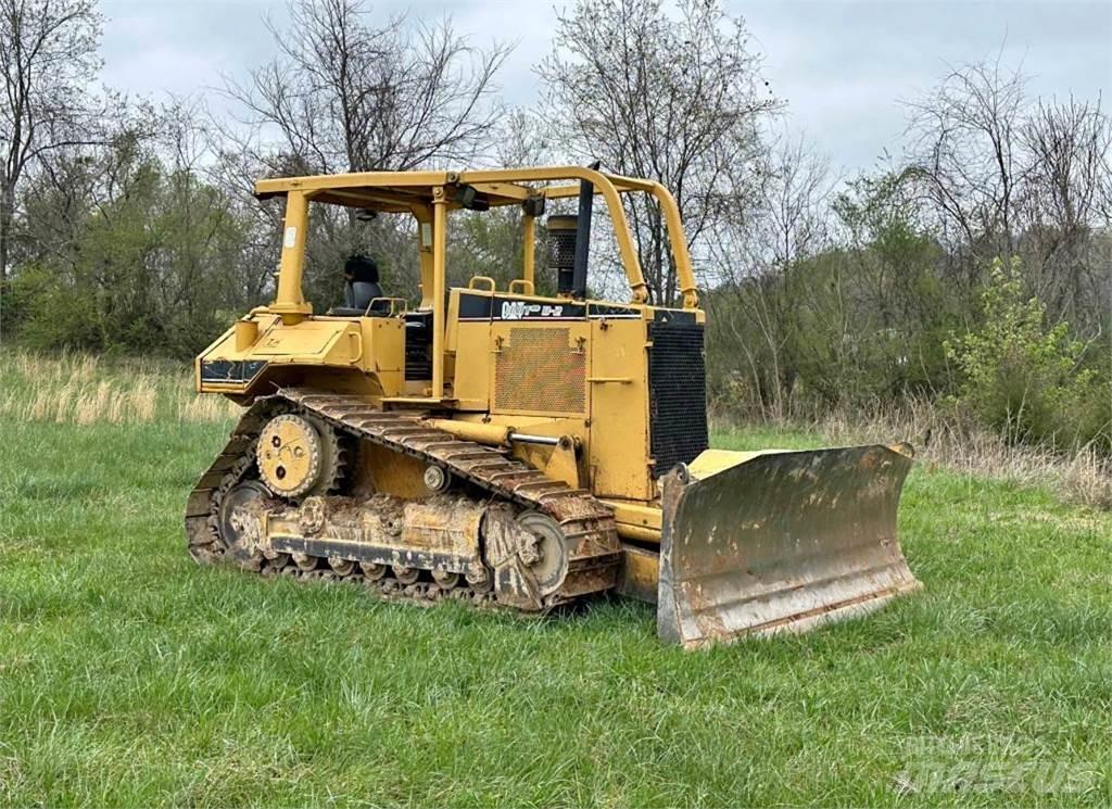 CAT D6M XL Dozere Beltegående