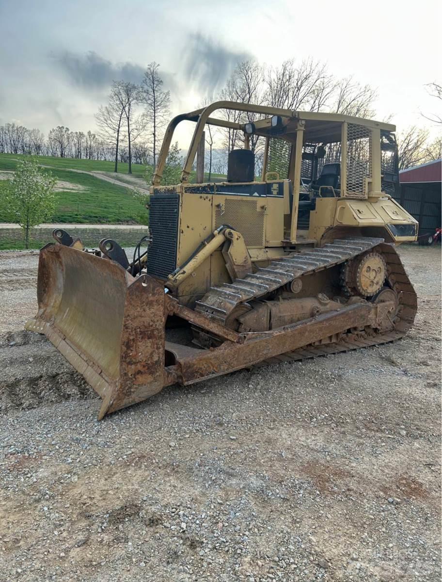 CAT D6M XL Dozere Beltegående