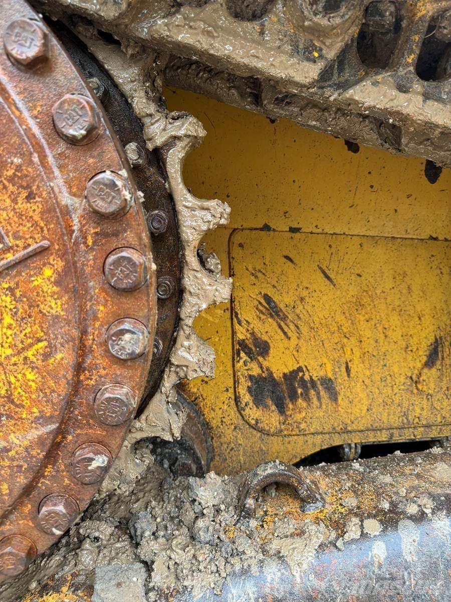 CAT D6T XL Dozere Beltegående
