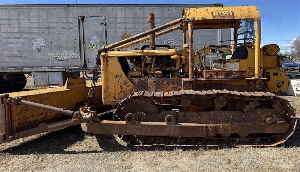 CAT D7 Dozere Beltegående