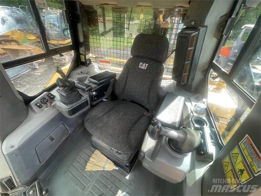 CAT D7E Dozere Beltegående