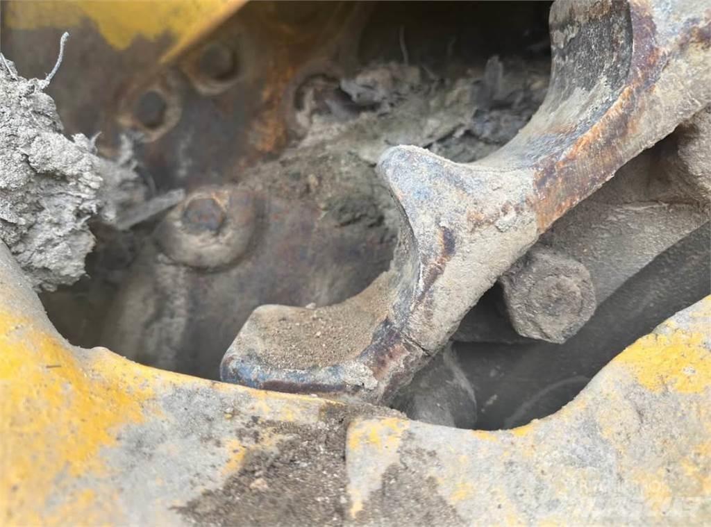 CAT D85E Dozere Beltegående