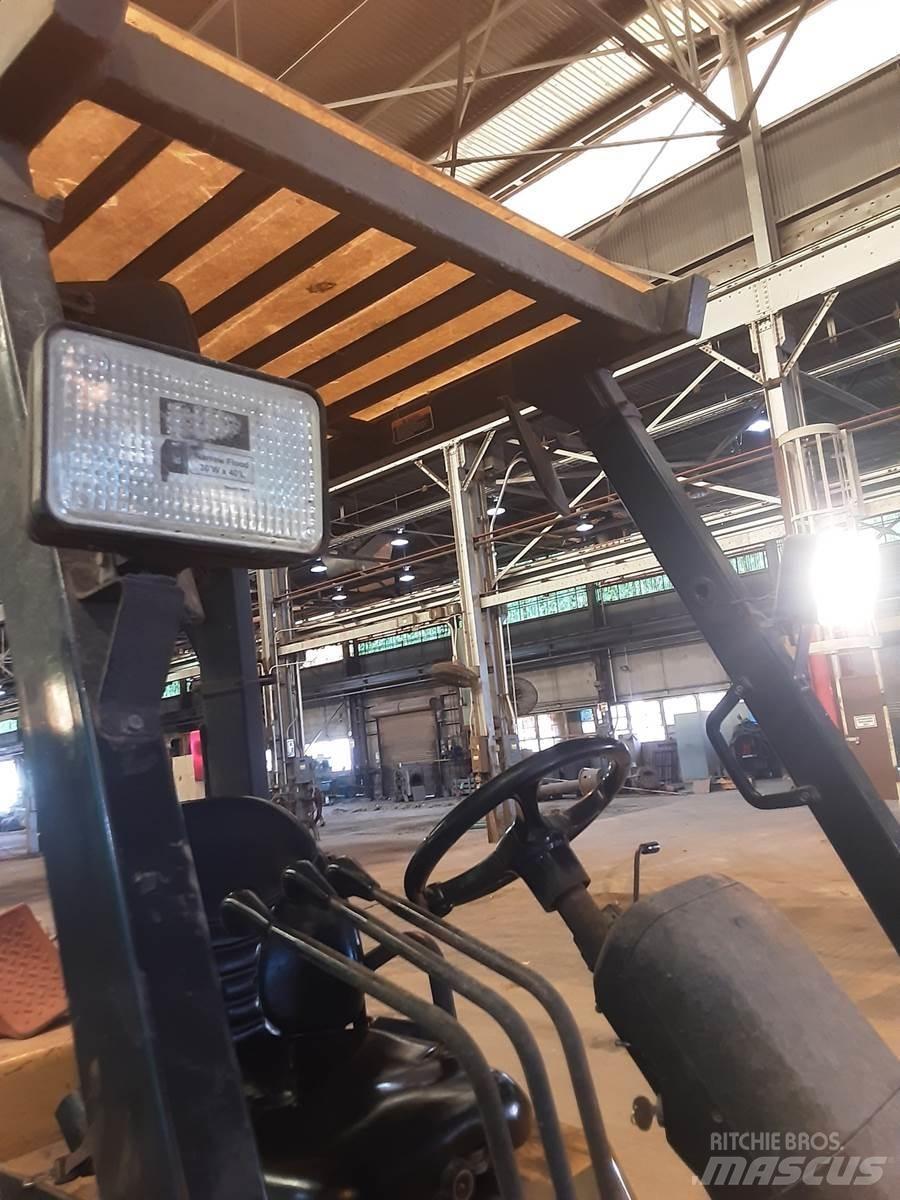 CAT DP45K2 Gaffeltrucker - Annet