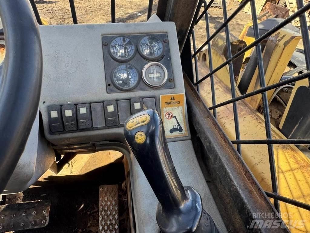 CAT TH83 Teleskoplastere