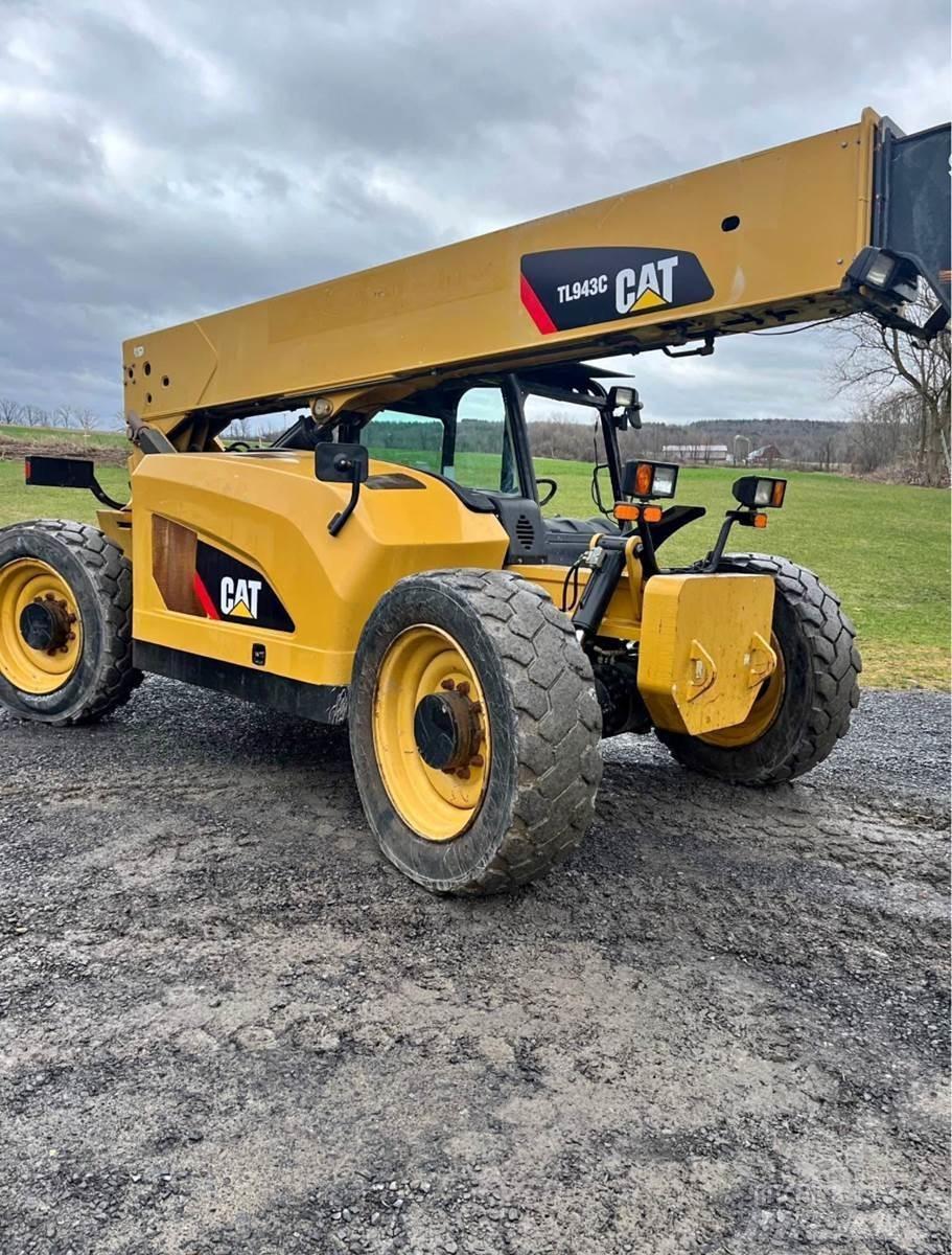 CAT TL943C Teleskoplastere